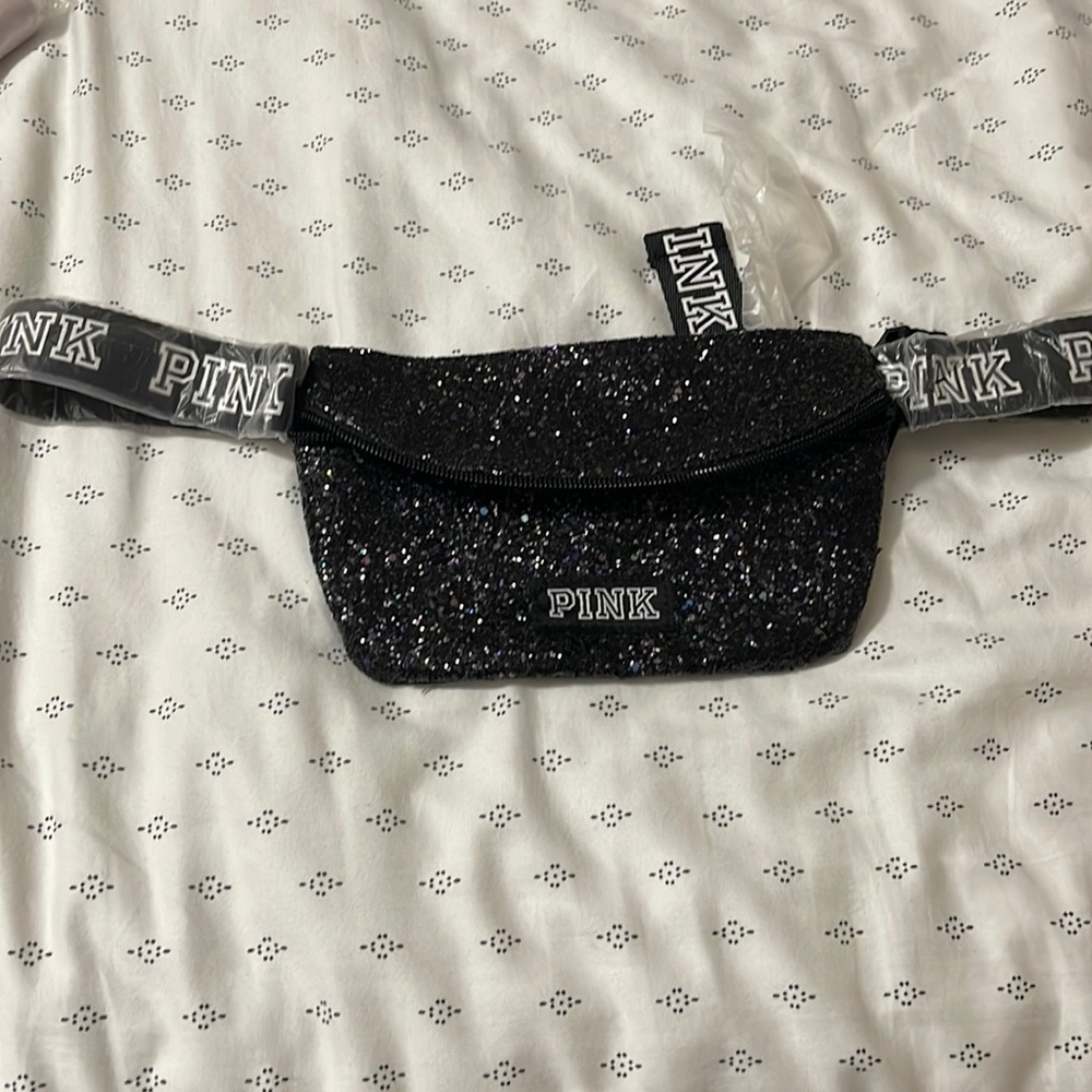 New without tags Pink black belt bag